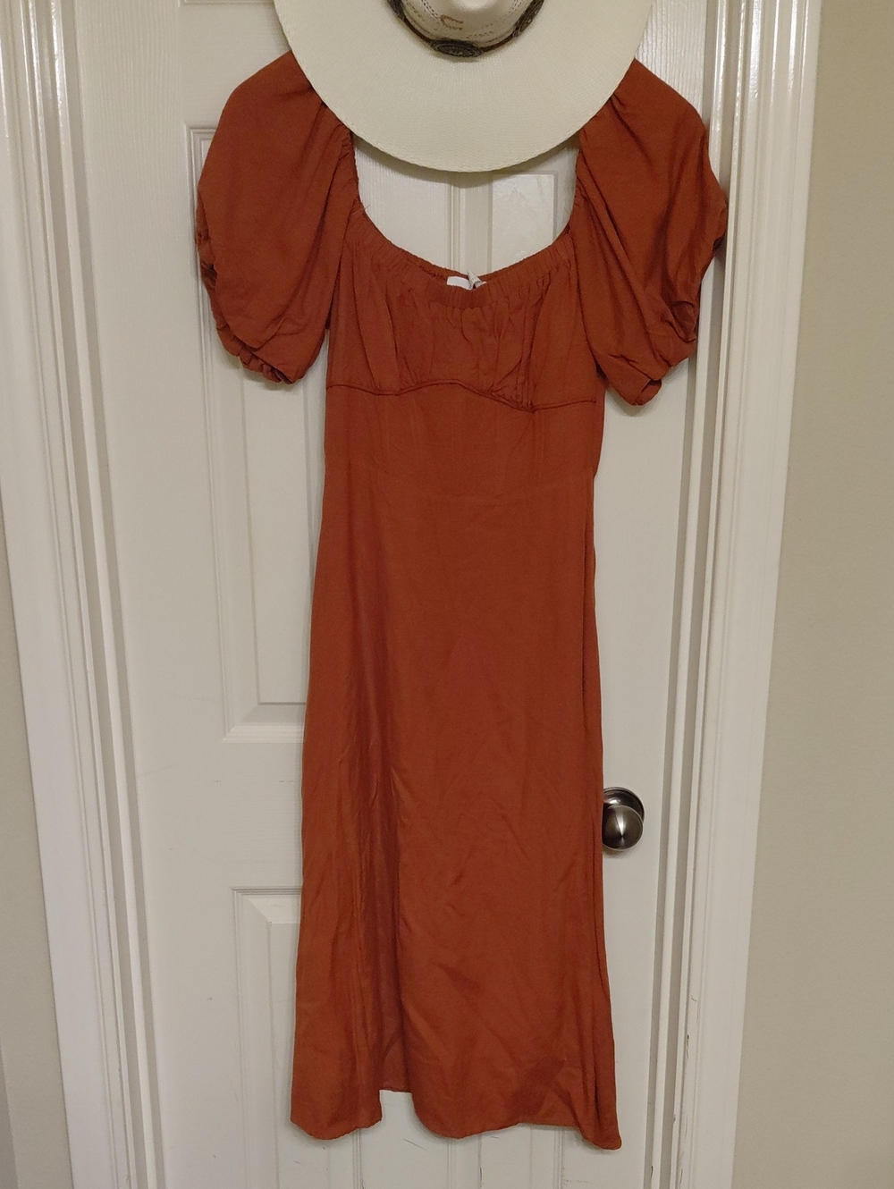 ASTR Darcy Puff Sleeve MIDI DRESS RUST XS/S - Picture 6 of 13